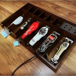 ที่วางอุปกรณ์ ถาดวางปัตตาเลี่ยนตัดผม งานไม้แท้ มี 6ช่อง พร้อมที่ใส่ฟันรอง และที่เสียบหวี