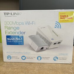 TP-LINK TL-WPA4220KIT AV500 Powerline Edition Wi-Fi Range Extender