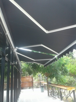 ผ้าใบแขนยื่น ระบบ มือ หมุน ร้านอาหาร