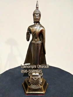 พระประจำวันจันทร์แร่เหล็กน้ำพี้ พระปางห้ามญาติ หรือ ห้ามสมุทร