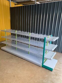 ชั้นปิดหัว1ชุด กลางห้อง 2 ชุดต่อเนื่อง ขนาด90*120cm