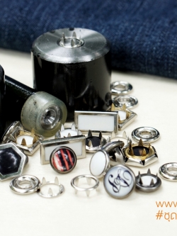 ชุดตอกกระดุมแป๊กมุก