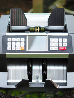 เครื่องนับธนบัตร เครื่องนับเงิน เครื่องนับแบงค์ ตรวจธนบัตรปลอม PHET WT-170T รับประกัน 1 ปี มีใบกำกับภาษี