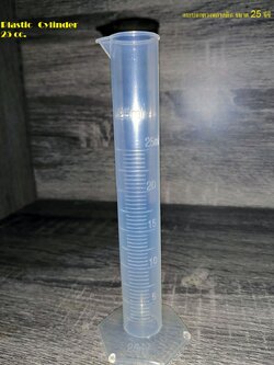 กระบอกตวงพลาสติก ขนาด 25 ซีซี