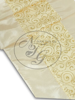 ผ้าคาดเตียงมงคลคชพงศ์สีครีมสังข์