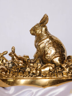 รูปปั้นกระต่ายมงคล