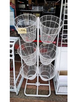 ชั้นตะกร้ากลม 3ชั้น 6 ใบ ชั้นตะกร้าดอกไม้ ชั้นตะกร้าใส่กระดาษห่อของขวัญ ชั้นตะกร้ากลมร้านกิ๊ฟชอป ร้านเครื่องเขียน