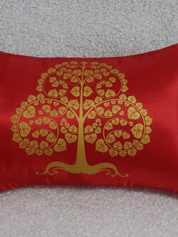 หมอนอิงสกรีนทองสีแดงสด