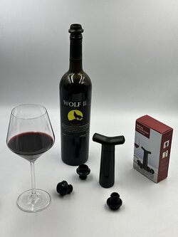 อุปกรณ์ปั้มอากาศออกจากขวดพร้อมจุกปิด4ชิ้นปิดได้4ขวด สำเนา