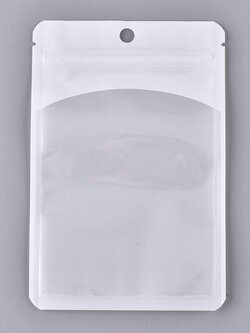 ถุงซิปล็อคสีขาว หน้าต่างใสเห็นของด้านใน ด้านบนมีรูสำหรับแขวน ขนาด 10x15x0.17cm แพ็ค 20 ใบ