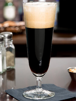 Libbey Footed Pilsner Beer Glass 12 oz./ 355 ml