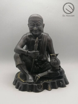 ตาพรานบุญ หนุนทรัพย์ องค์บูชา 3 นิ้ว รมดำ รุ่นรวยแน่นแน่น วัดยางใหญ่ สัมฤทธิ์