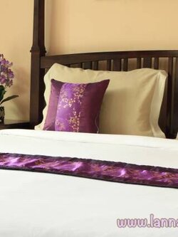 ผ้าคาดเตียงซากุระสีม่วง ขนาด 32*200 ซม.