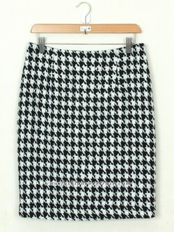 SK-396 กระโปรงทรงดินสอ ผ้า Channel ลายชิโนริ สไตน์เรียบหรู ใส่แมทกับเสื้อผ้าได้ง่าย ผ้าเนื้อดี รีดง่ายค่ะ