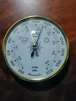 แอนนิรอยด์ บารอมิเตอร์ เส้นผ่าศูนย์กลาง 13 เซนติเมตร