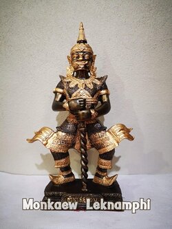 ท้าวเวสสุวรรณแร่เหล็กน้ำพี้ ขนาดสูง 12 นิ้ว