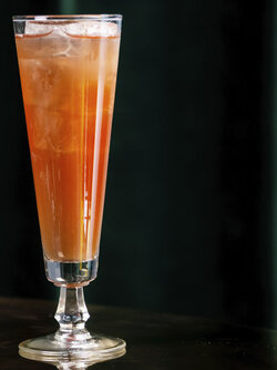 Libbey Footed Pilsner Beer Glass 10 oz./ 296 ml