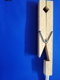 ที่จับหลอดทดลองแบบไม้หนีบ