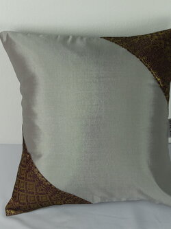 หมอนรับไหว้บ่าวสาว สีเทา