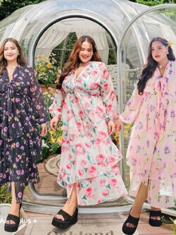 A221 แม็กซี่เดรสสาวอวบ ผูกโบว์ด้านหน้า ผ้าชีฟอง สม็อคหลัง ขาว ชมพู ดำ อก40-52นิ้ว