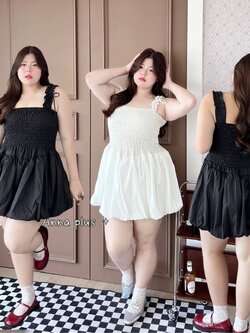 A207 เดรสเกาะอก สาวอวบ กระโปรงทรงบอลลูน สม็อครอบตัว อกได้ถึง 52 นิ้ว ขาว ดำ อก 40-52 นิ้ว