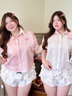 J173 เสื้อสาวอวบ ตัวปกแต่งมาสลับสี ขาว ชมพู อกได้ถึง48นิ้ว หน้าผ้า50นิ้ว