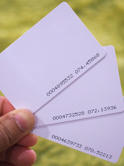 บัตรคีย์การ์ด RFID Proximity card 125KHz แบบบาง บัตรพลาสติกขาว PVC card ชนิดอ่านอย่างเดียว ขนาด 0.8 mm. จำนวน 200 ใบ