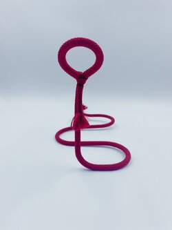 เชือกเสียบไวน์โชว์ สีแดง เชือกแขวนไวน์ ของขวัญตกแต่ง Knight Black Horse Winery