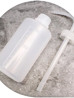 ขวดพลาสติกใส่น้ำกลั่นขนาด 250 ซีซี