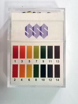 กระดาษวัดค่า pH Universal Indicator ขนาด 200 แผ่น