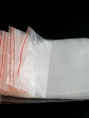 ถุงซิปล็อค พลาสติก ขนาด 8x12 ซม. (ส่วนใช้งาน 8x11 ซม.) แพ็ค 100 ใบ