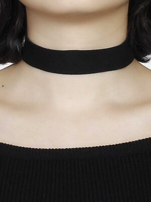 สร้อยคอ Choker แฟชั่น ริบบิ้นผ้าหนังชามุดกำมะหยี่สีดำรอบคอ ยาว 34cm 1 เส้น