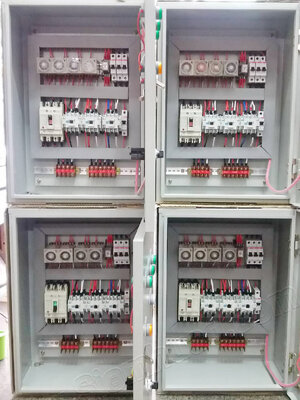 ตู้คอนโทรล ตู้ควบคุมไฟ สลับการทำงานโดยทามเมอร์รีเลย์ (อุปกรณ์ WALL MOUNTING CABINET (KJL) Control Switch (TEND), LED Pilot Lamp (PNC), TIMERS (OMRON), Relay (OMRON), Miniature Circuit Breaker (ABB), CIRCUIT BREAKER, MAGNETIC CONTACTOR (MITSUBISHI)