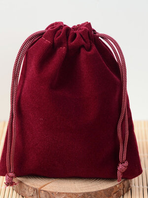 ถุงผ้ากำมะหยี่สีแดงเลือดหมูมีหูรูดปากถุง ขนาด 12x10cm จำนวน 100 ใบ พรีออเดอร์