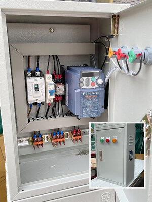 ตู้ควบคุมอินเวอร์เตอร์ ตู้ไฟระบบคอนโทรล (อุปกรณ์ WALL MOUNTING CABINET (KJL), LED Pilot Lamp (PNC), MOLD CASE CIRCUIT BREAKER (MITSUBISHI), MCB, Relay (OMRON), INVERTER (FUJI),