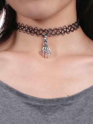 สร้อยคอ Tattoo Choker จี้เงินรูปกระดูกมือ ยาว 30 cm 1 เส้น