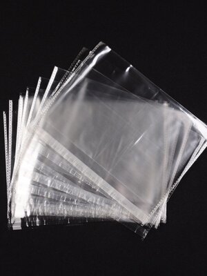 ถุงพลาสติกใสฝาแถบกาว ขนาด 23x18cm (ส่วนใช้งาน 22.3x15cm) หนา 0.04cm แพ็ค 100 ใบ