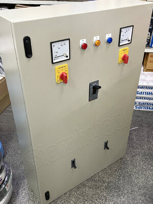 ตู้ไฟเมนเบรกเกอร์ 400A และเบรกเกอร์จ่ายไฟฟ้าย่อย อุปกรณ์เบรกเกอร์ Schneider (อุปกรณ์ไฟฟ้า WALL MOUNTING CABINET (KJL), LED Pilot Lamp (ZT), PANEL METER (QUBIX), SELECTOR SWITCH (QUBIX), Current Transformer (ZT), MCB (ABB), MCCB (Schneider Electric)