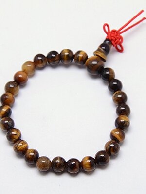 สร้อยข้อมือหินธรรมชาติดึงดูดเงิน ไทเกอร์อาย 6 มิล ร้อยยางยืดขนาดเส้นผ่าศูนย์กลาง 5cm 1 เส้น ใส่ได้ทั้งหญิงชาย