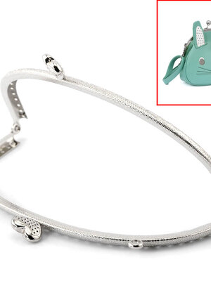 ปากกระเป๋าปิ๊กแป๊กสีเงินตัวบีบรูปหัวใจ ขนาด 16.5x8.5cm(6 4/8"x3 3/8") แพ็ค 1 ชิ้น