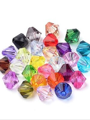 ลูกปัดอะครีลิคไบคอนเหลี่ยมเจีย ขนาด 8x8mm แพ็ค 100 เม็ด