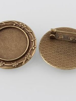 เข็มกลัดคาโบโชน ถาดวงกลมขอบลายดอกไม้ วัสดุเหล็ก นิกเกิ้ลฟรี ขนาด 20mm20mm; 30x2mm หมุดขนาด 0.8 มม. จำนวน 100 ชิ้น สีสัมฤทธิโบราณ (พรีออเดอร์)