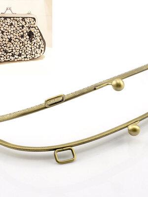 ปากกระเป๋าปิ๊กแป๊กเหล็กสี bronze สัมฤทธิ์ ขนาด 25.5x11cm(10"x4 3/8") 1 ชื้น