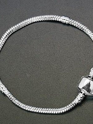 สร้อยข้อมือเงินกระดูกงู สำหรับทำสร้อยข้อมือลูกปัดยุโรป ยาว 17 ซม, 16 ซม. (ความยาวรวมตัวล็อก) 1 เส้น