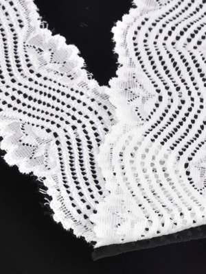 ริบบิ้นลูกไม้ผ้ายืดสีขาว กว้าง 2 1/8 นิ้ว ยาว 2 หลา