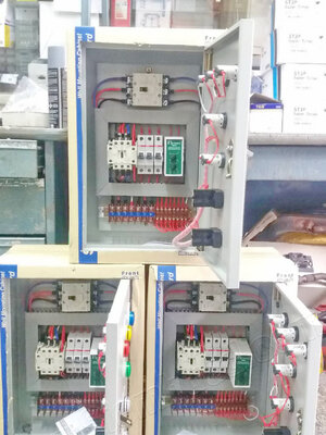 ตู้คอนโทรล สตาร์ทตรงมีคุมเฟสกันไฟตกไฟเกิน 3P (อุปกรณ์ WALL MOUNTING CABINET (KJL) Control Switch, PHASE PROTECTOR (PRIMUS), MOLD CASE CIRCUIT BREAKER (MITSUBISHI), Miniature Circuit Breaker (ABB), MAGNETIC CONTACTOR (MITSUBISHI)