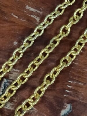 โซ่เหล็กสีทอง ขนาด 10x8mm ยาว 1 เมตร