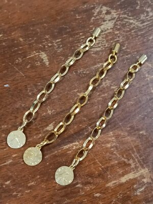 โซ่ปรับระดับ สแตนเลสสีทอง พร้อมตัวปิดปลาย ยาว 10cm กว้าง 5cm แพ็ค 3 เส้น