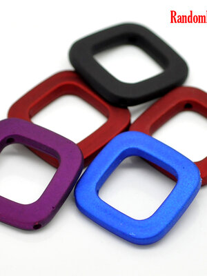 ลูกปัดอะครีลิคกรอบสี่เหลี่ยม ขนาด 30mmx30mm(Fit 16mm) 50 ชิ้นคละสี