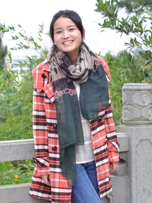 ผ้าพันคอ/คลุมไหล่ Polyester พิมพ์ลายเสือ ขนาด 180cmx110cm(70-7/8"x43-1/4") 1 ชิ้น